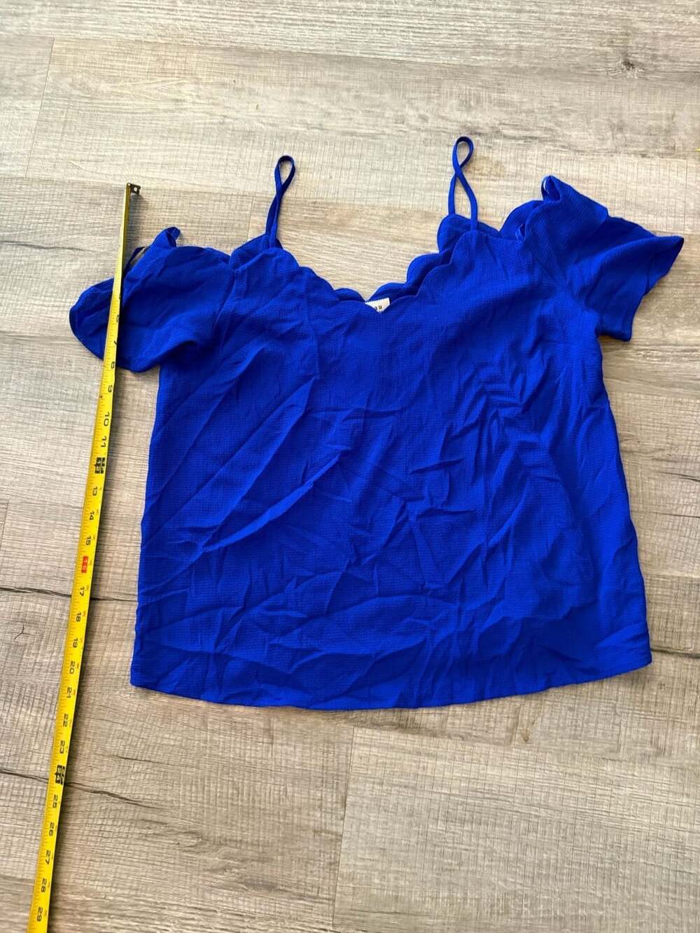 Monteau Cold Shoulder Top Size L Blue Scalloped Blouse